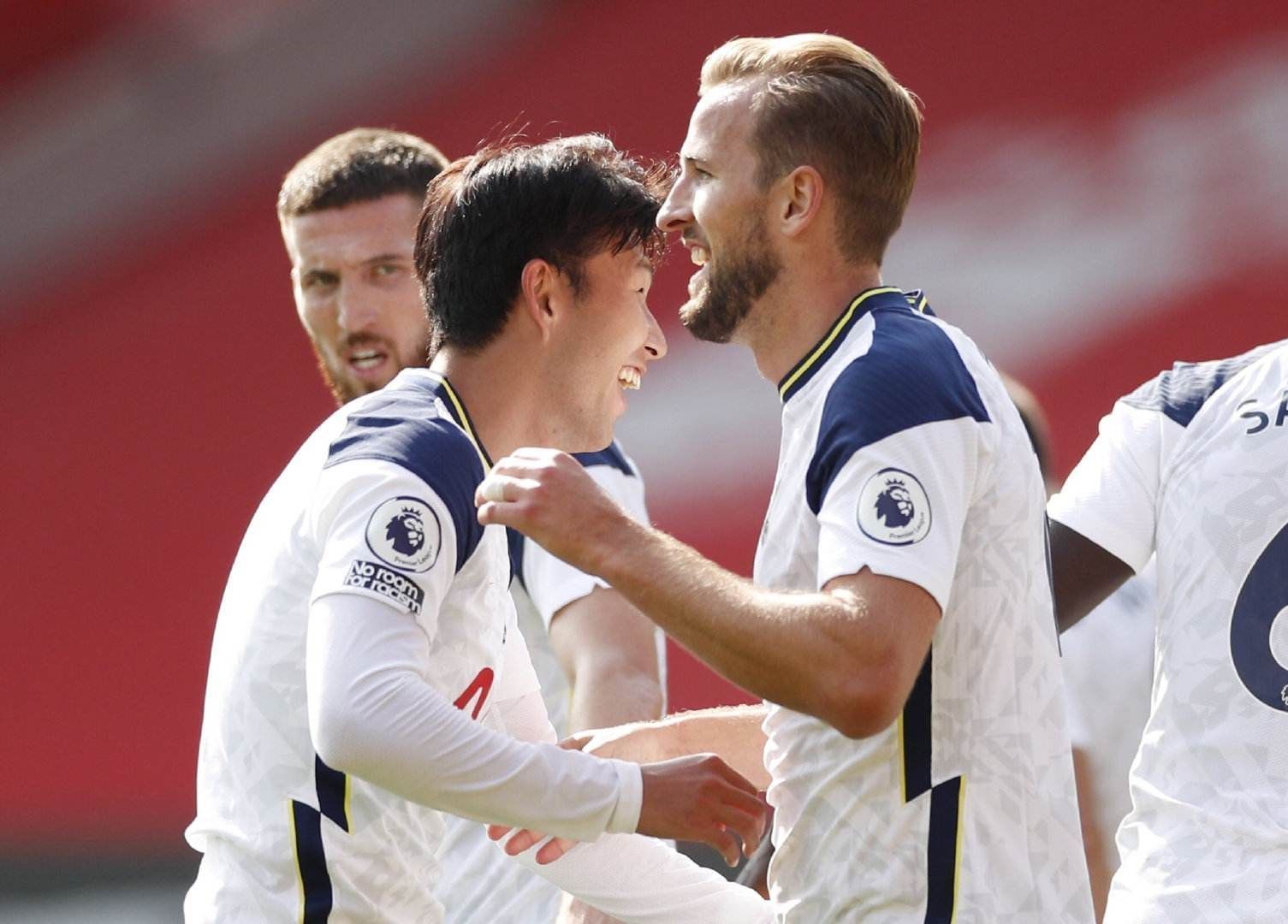 列出了欧冠 列出了欧冠