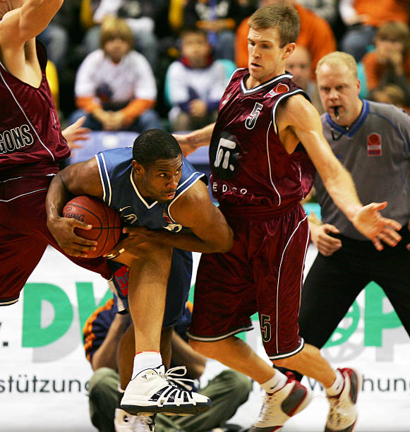 利不仅让球 利不仅让球